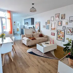 Le Design *vieux Lille*parking Gratuit*fibre Appartement